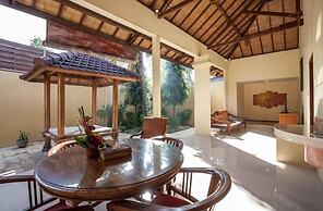 PB - Villa 2 - 2BR · 2-BR Private Pool Villa Walk to Seminyak Beach