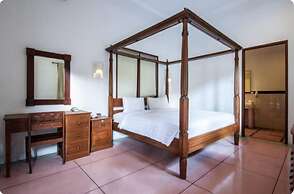 PB - Villa 4 - 2BR · 2-BR Private Pool Villa Walk to Seminyak Beach
