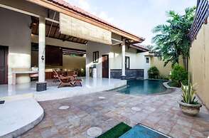 PB - Villa 4 - 2BR · 2-BR Private Pool Villa Walk to Seminyak Beach