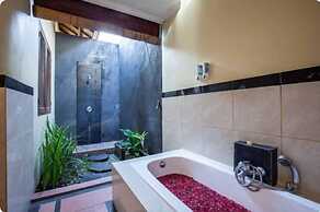 PB - Villa 4 - 2BR · 2-BR Private Pool Villa Walk to Seminyak Beach