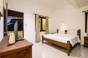 PB - 10BR · 10-BR Private Pool Villa Walk to Seminyak Beach