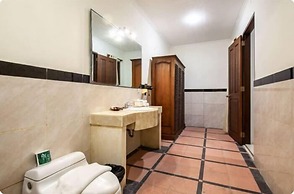 PB - 10BR · 10-BR Private Pool Villa Walk to Seminyak Beach