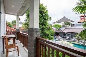 SMV - 3BedGRDN - V1 · 3BR Garden Villa Walk to Beach N Shops Legian