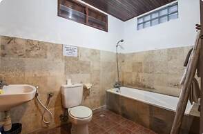 SMV- 2BedGRDN - V6 · 2BR Garden Villa Walk to shops and Beach Legian