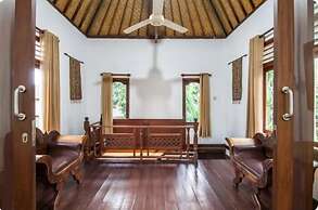 SMV - garden - 7-BR · 7BR Garden Villa Walk to Beach and Shops Legian