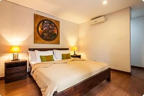 SMV - garden - 7-BR · 7BR Garden Villa Walk to Beach and Shops Legian