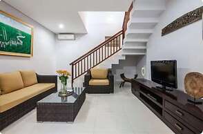 SMV - garden - 7-BR · 7BR Garden Villa Walk to Beach and Shops Legian
