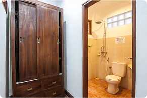 SMV - garden - 5-BR · 5BR Garden Villa Walk to Beach and Shops Legian