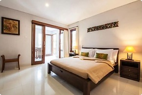 SMV - garden - 6-BR · 6BR Garden Villa Walk to Beach N Shops Legian