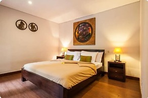 SMV - garden - 6-BR · 6BR Garden Villa Walk to Beach N Shops Legian