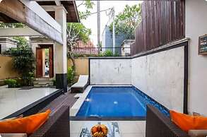 SMV -2BRPool- SANDAT · 2BR Private Pool Walk to Beach and Shops Legian