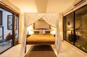 SMV -3BRPOL- JMPIRNG · 3BR Private Pool Walk to Beach and Shops Legian