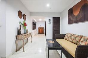 SMV . 6-BR · 6BR Pool Prime Area Walk to Beach N Shops Legian