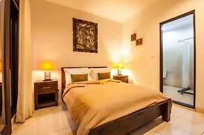 SMV . 5-BR · 5BR Pool Prime Area Walk to Beach N Shops Legian