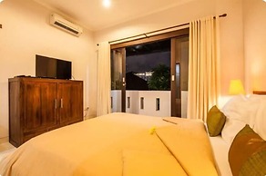 SMV . 5-BR · 5BR Pool Prime Area Walk to Beach N Shops Legian