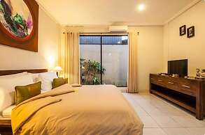 SMV . 4-BR · 4BR Pool Prime Area Walk To Beach N Shops Legian