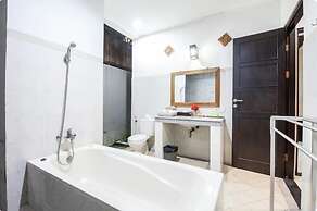 SMV . 8-BR · 8BR Pool Prime Area Walk to Beach N Shops Legian