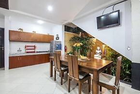 SMV . 10-BR · 10BR Pool Prime Area Walk to Beach and Shops