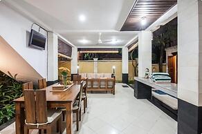 SMV . 10-BR · 10BR Pool Prime Area Walk to Beach and Shops