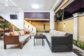 SMV . 10-BR · 10BR Pool Prime Area Walk to Beach and Shops