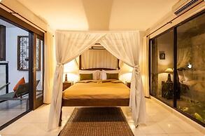 SMV . 10-BR · 10BR Pool Prime Area Walk to Beach and Shops