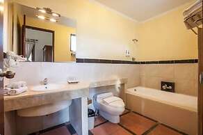 4 Bathroom Private Pool Villa near Seminyak Beach Bali