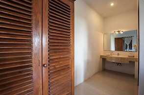 4 Bathroom Private Pool Villa near Seminyak Beach Bali