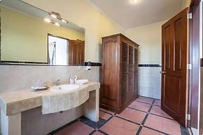 4 Bathroom Private Pool Villa near Seminyak Beach Bali