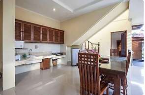 4 Bathroom Private Pool Villa near Seminyak Beach Bali