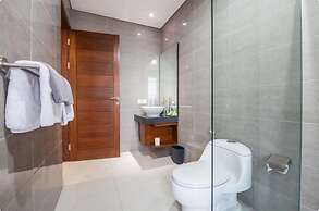 SMV - garden - 8-BR · 8BR Garden Villa Walk to Beach and Shops Legian