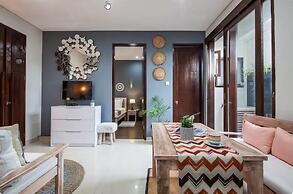 Cecilya Balian Stylish 3 Bedroom House near Beach at City Center