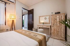 Cecilya Balian Stylish 3 Bedroom House near Beach at City Center