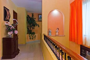 Room in Villa - Sunset Double Room in Stunning Villa Playacar Ii