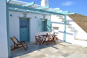Villa Ioanna Blue- Vacation Houses for Rent 300 Metres by the sea