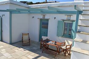 Villa Ioanna Blue- Vacation Houses for Rent 300 Metres by the sea