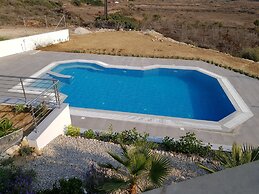 Villa Neptune With Stunning Private Pool - Maximum 6 Guests in Mastiha