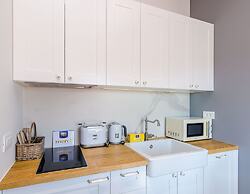 Villa Monte Santo by DuHomes