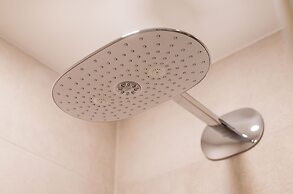 Villa Monte Santo by DuHomes