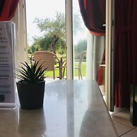 Room in Apartment - L'eremo Luxury Studio