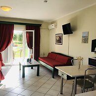 Room in Apartment - L'eremo Luxury Studio