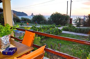 Beachfront Holiday House Eftichia