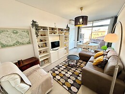 Big Flat In a Very Quiet Area and Well Connected