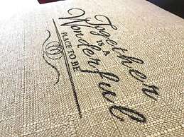 Corfu Island,cozy Apartment Next to Old Corfu Town, to the Port of Cor