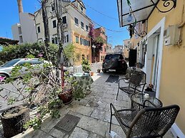 Corfu Island,cozy Apartment Next to Old Corfu Town, to the Port of Cor