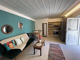 Corfu Island,cozy Apartment Next to Old Corfu Town, to the Port of Cor