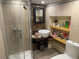 Corfu Island,cozy Apartment Next to Old Corfu Town, to the Port of Cor