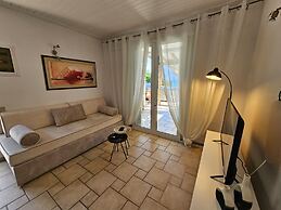 Corfu Glyfada Menigos Resort 13