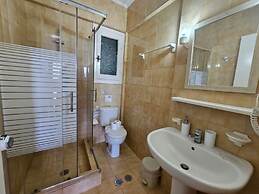 Corfu Glyfada Menigos Resort No01