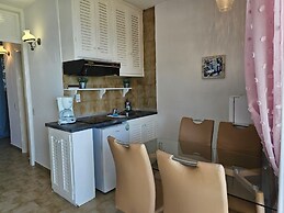 Corfu Glyfada Menigos Resort 2-5