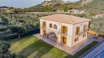 Green Stone Villas - Euphoria Apartment